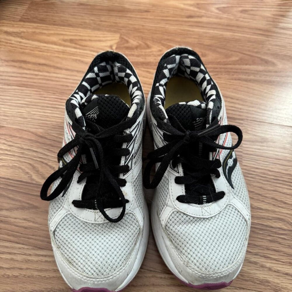 SAUCONY Sneakers